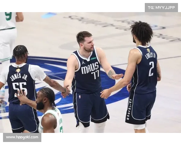 NBA:凯尔特人险胜黄蜂,公牛大胜76人,尼克斯力克篮网 NBA:凯尔特人险胜黄蜂,公牛大胜76人,尼克斯力克篮网